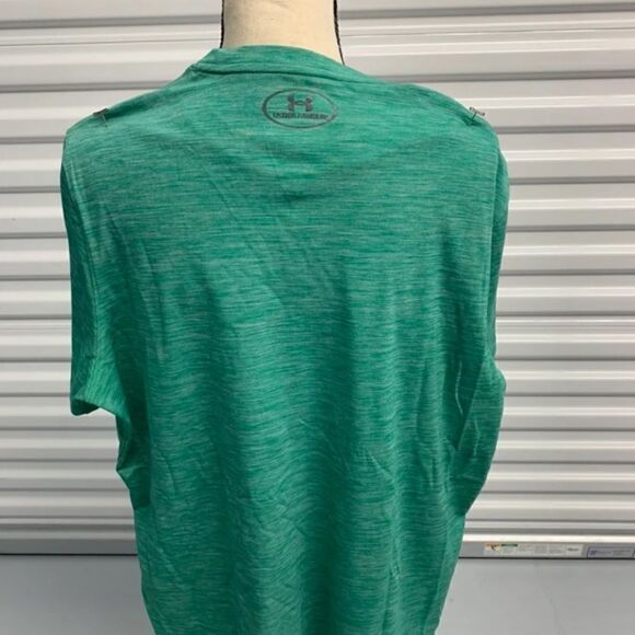 Under Armour Tee - Picture 4 of 5